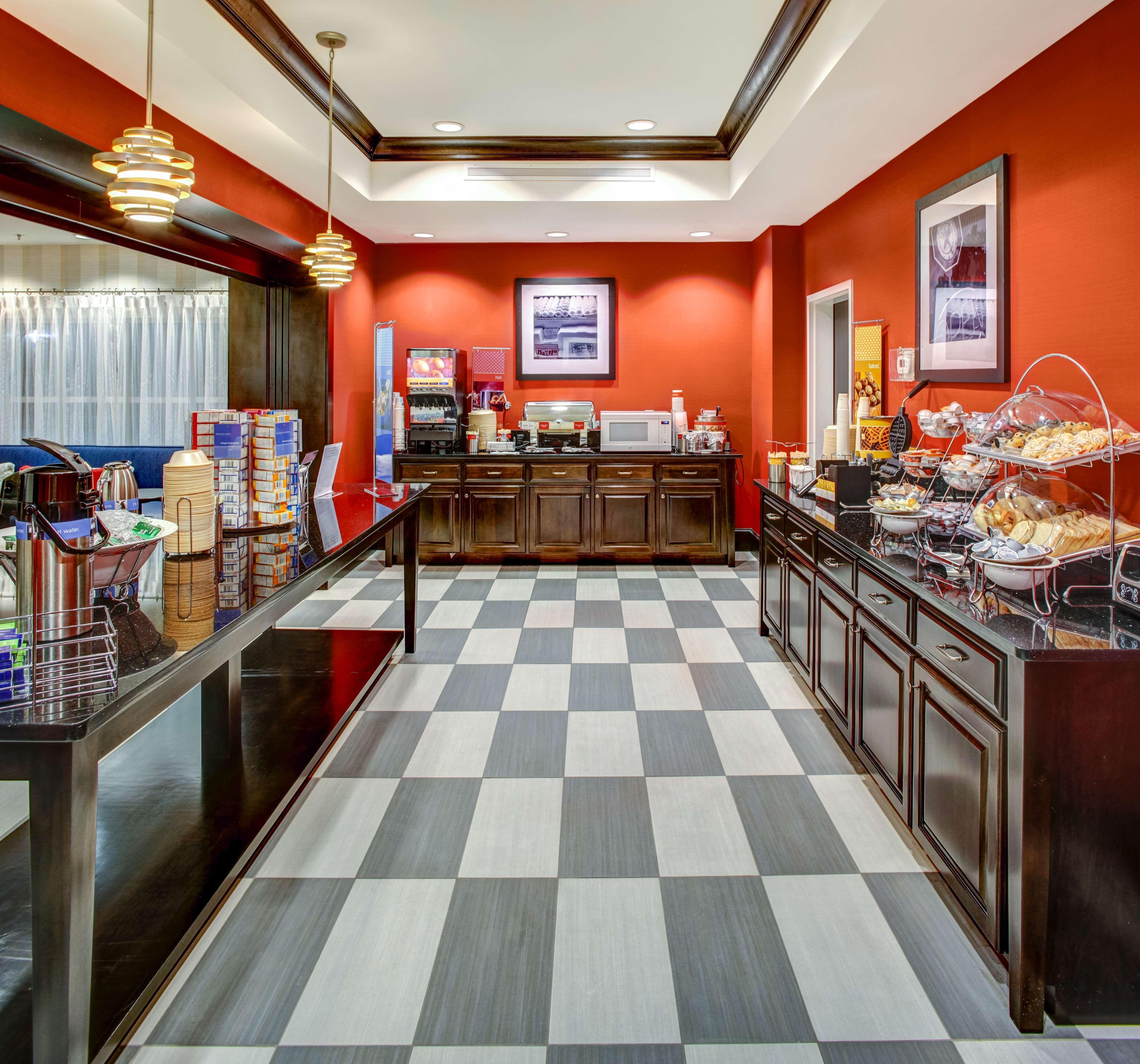 Hampton Inn Thomson Zewnętrze zdjęcie